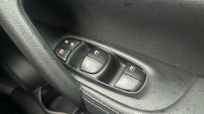 Nissan Qashqai 1.3 DiG-T N-Connecta 5dr Petrol Hatchback